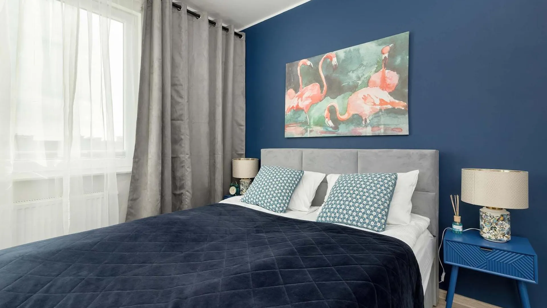 Stylowy Apartament Z Parkingiem I Biurkiem W Gdansku By Noclegi Renters Gdansk