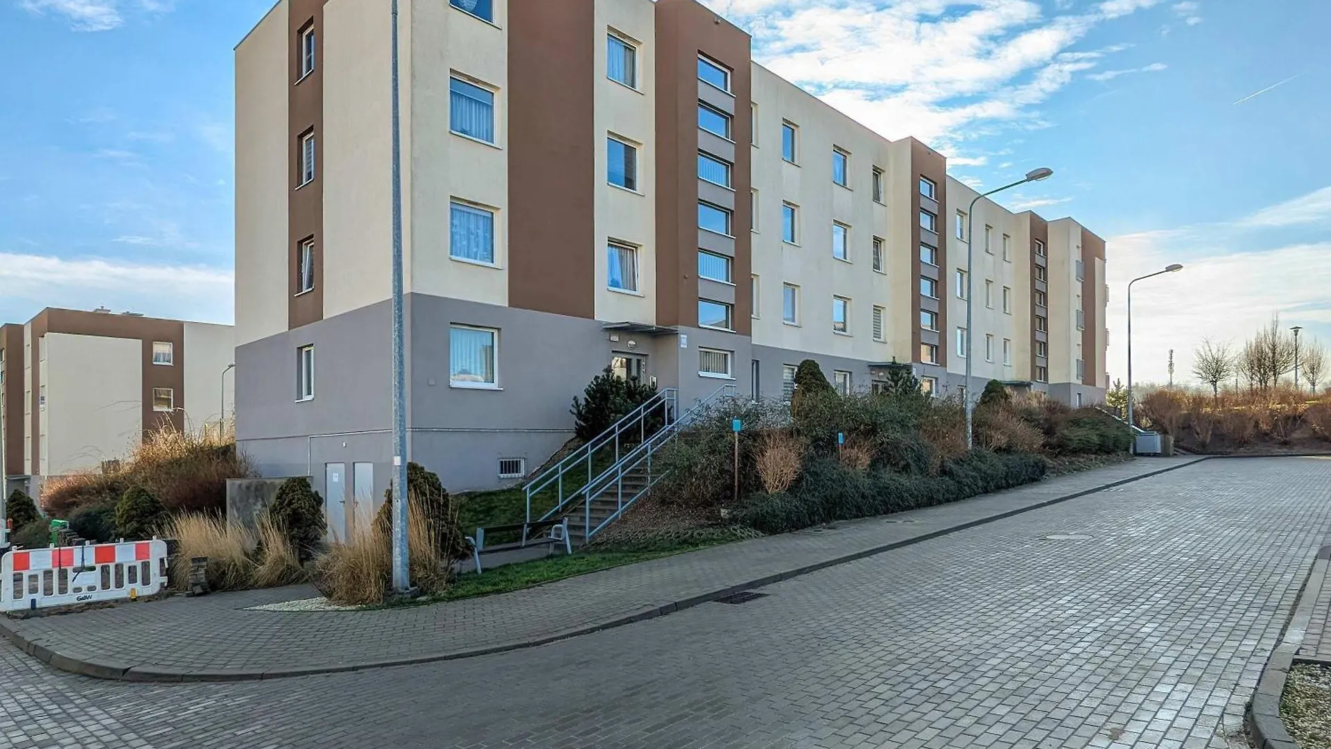 Stylowy Apartament Z Parkingiem I Biurkiem W Gdansku By Noclegi Renters 0*, Гданьск Польша